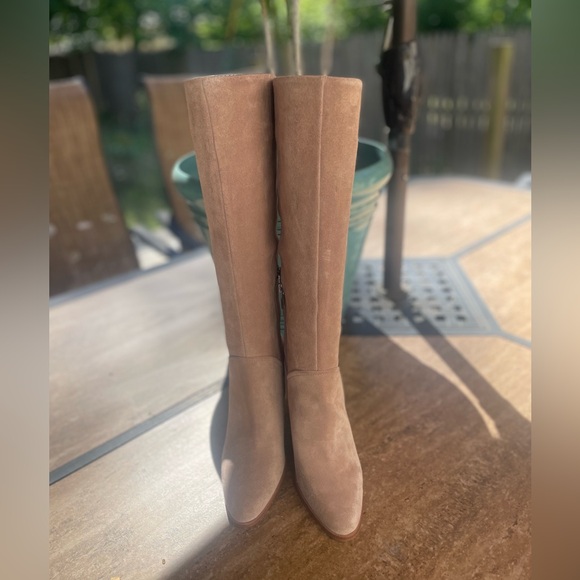 Vince Camuto Shoes - Vince Camuto Tan suede  Boots
